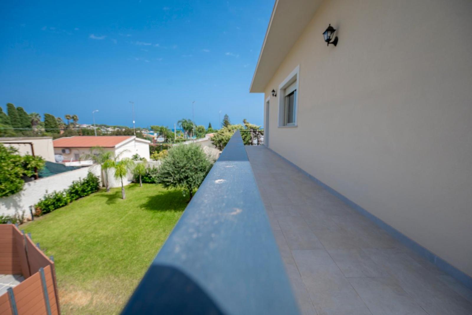 Villa Nisa Apartment Sea View Fontane Bianche Εξωτερικό φωτογραφία